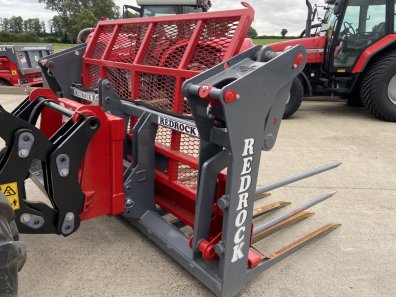 Redrock 10ft push off buckrake, 05/2024, 10ft wide, 12x hardox tines + 4x side tines, three point linkage brackets, as new, JCB Q-fit adapter also available
