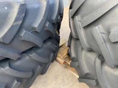 Fendt row crop wheels fitted with Continental 380/90/50 + 380/85/34 tyres