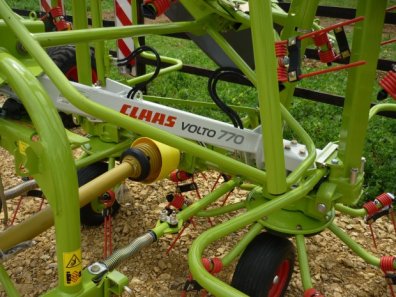Claas Volto 770 tedder