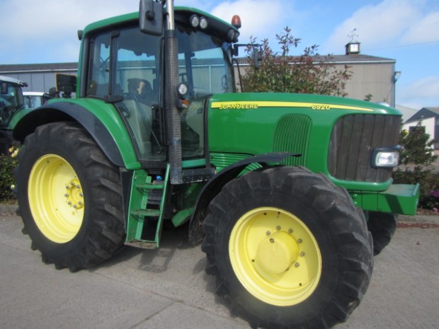 John Deere 6920