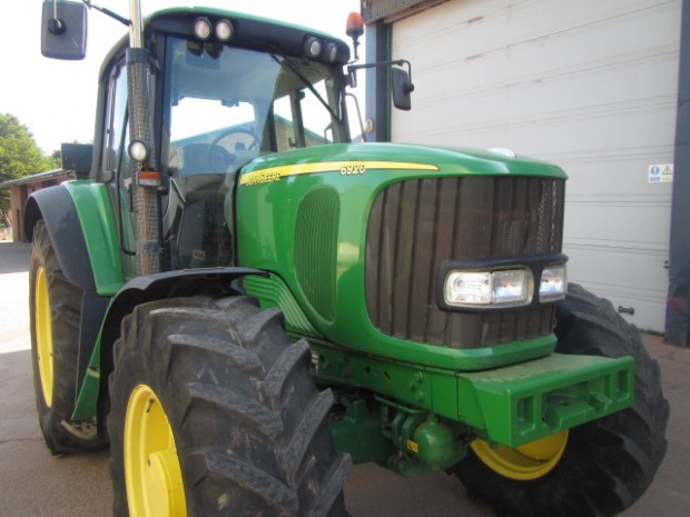 John Deere 6920