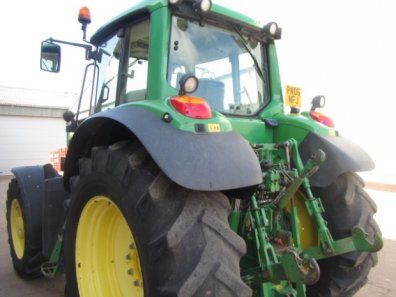 John Deere 6920