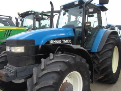 New Holland TM135