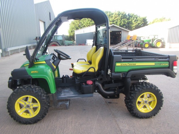 John Deere 855D Gator