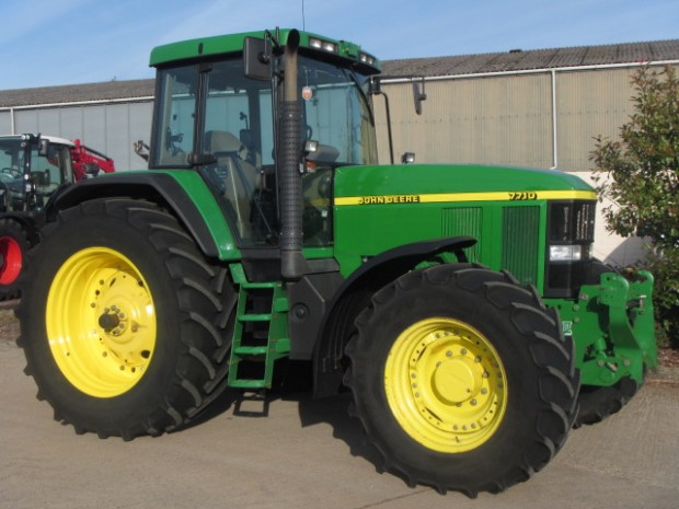 John Deere 7710