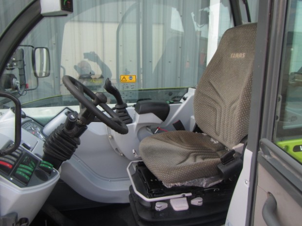 Claas Scorpion 7040 VP