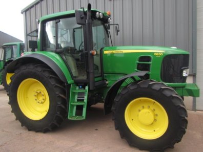 John Deere 6830