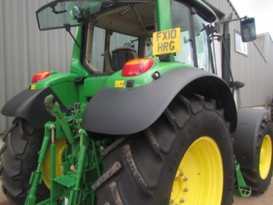John Deere 6830