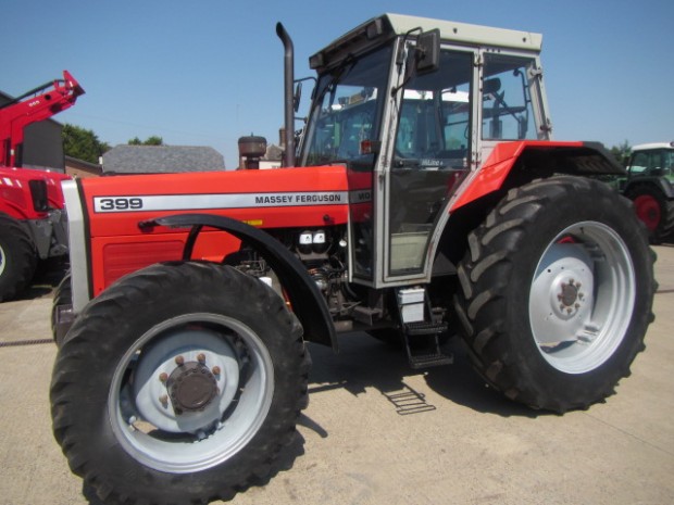 Massey Ferguson 399
