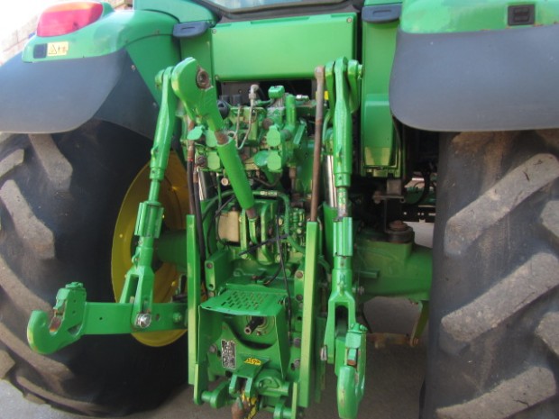 John Deere 6920