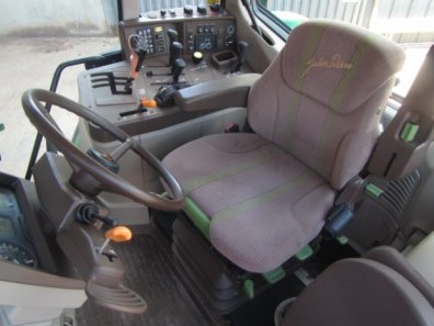 John Deere 6920