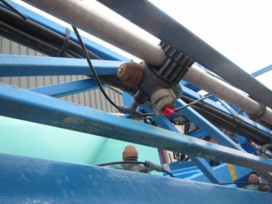 Berthoud Maxxer 4,000 LT air assist sprayer