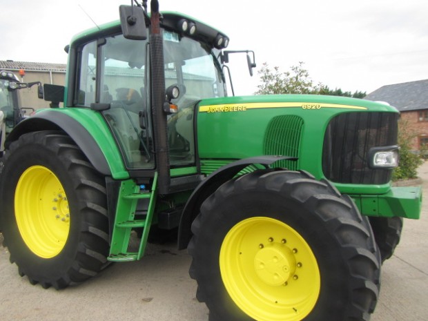 John Deere 6920