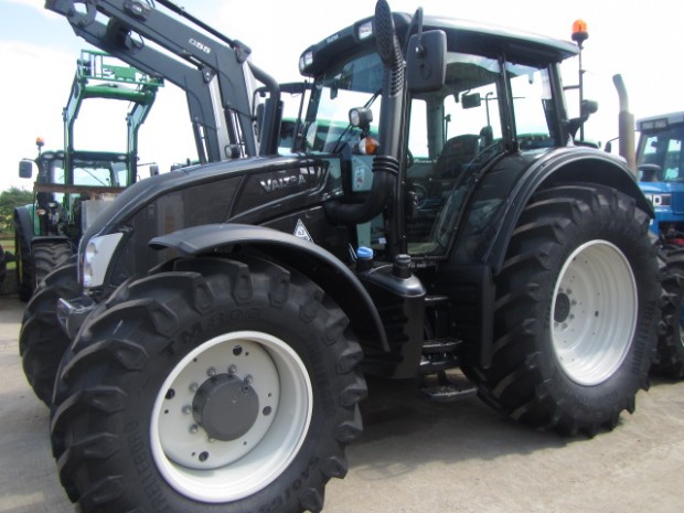 Valtra N163