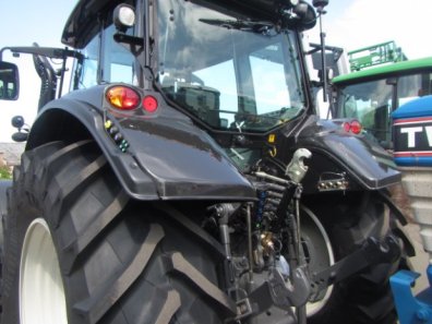 Valtra N163