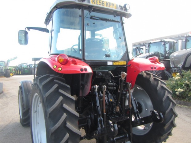 Massey Ferguson 5435