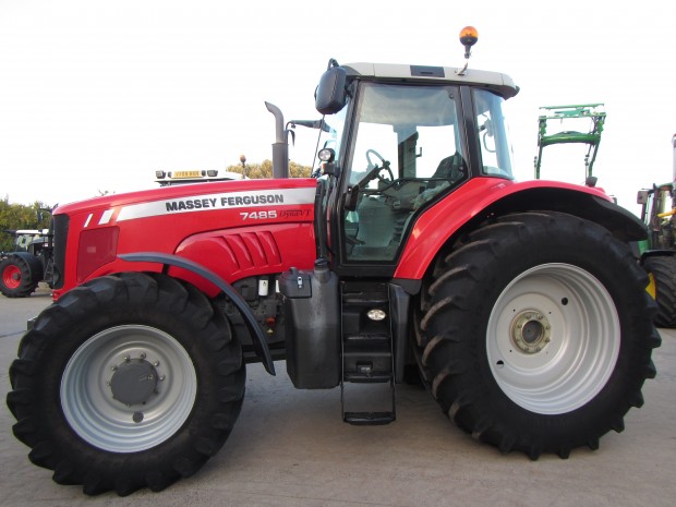 Massey Ferguson 7485