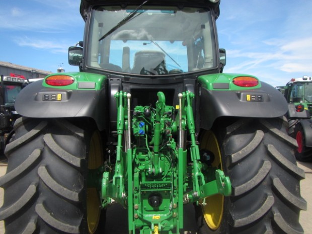 John Deere 6150R