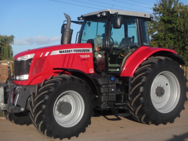 Massey Ferguson 7624 Exclusive