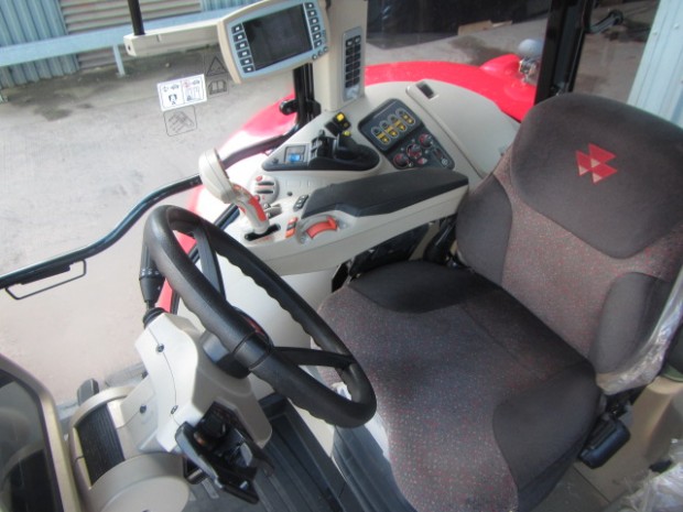 Massey Ferguson 7624 Exclusive