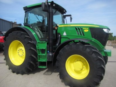 John Deere 6210R