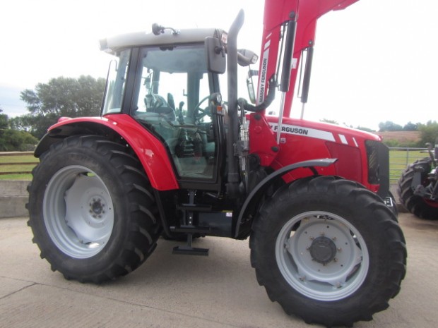 Massey Ferguson 5455
