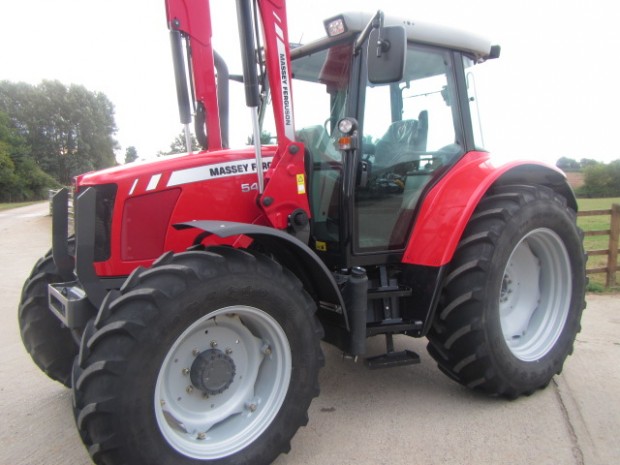 Massey Ferguson 5455