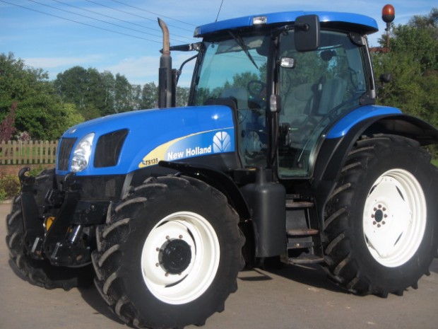 New Holland TSA 135