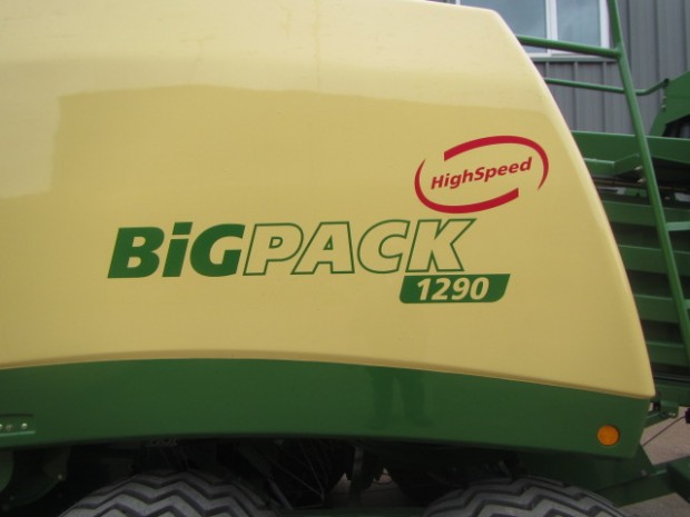 Krone Big Pack 1290 high speed baler