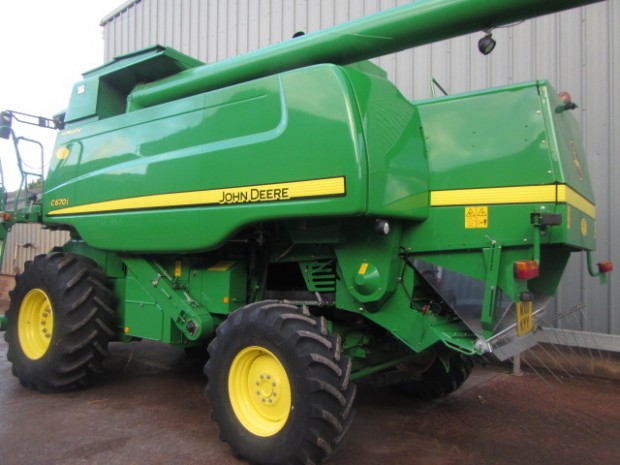 John Deere 670i Hill master