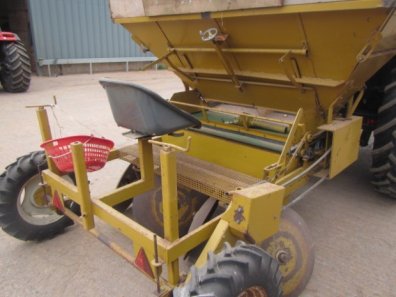 Nobels 2 row bulb planter