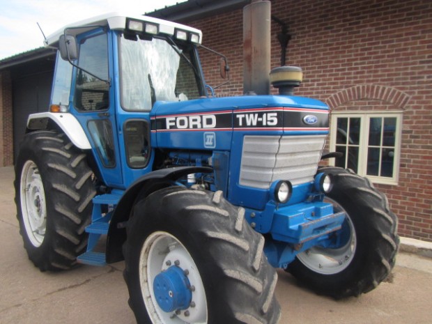 Ford TW15