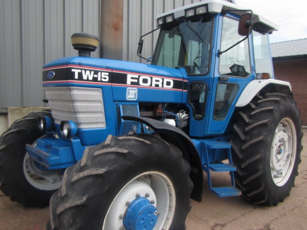 Ford TW15