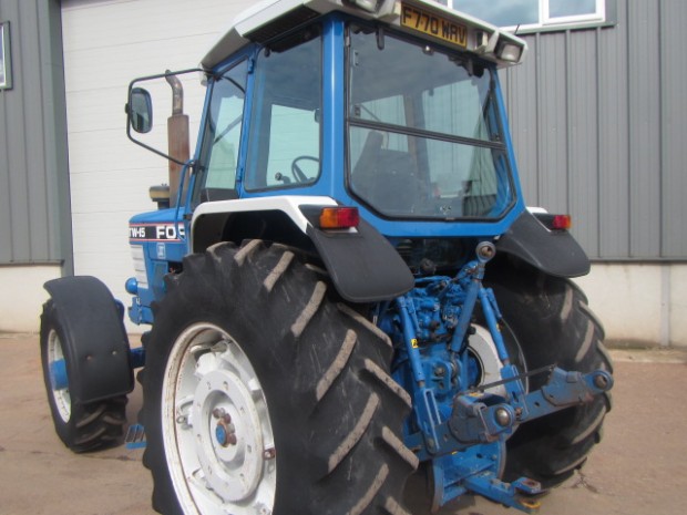 Ford TW15