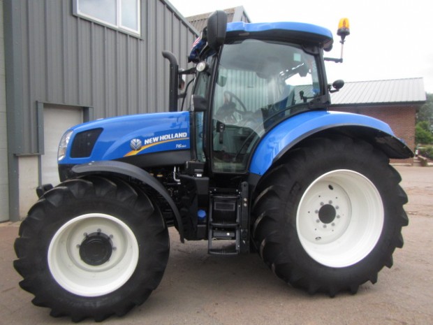 New Holland T6160