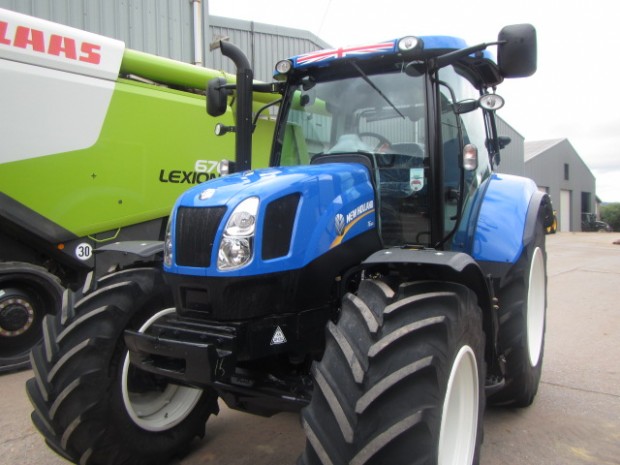 New Holland T6160