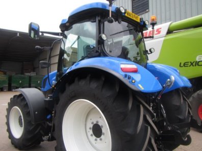 New Holland T6160