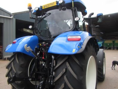 New Holland T6160