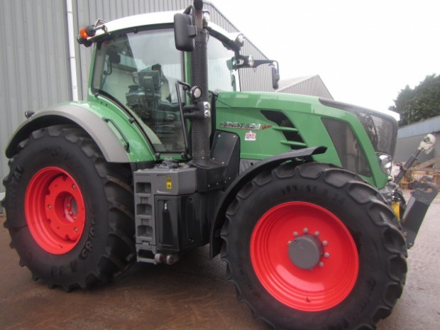 Fendt 828 Profi-Plus