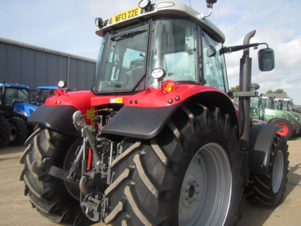 Massey Ferguson 6470