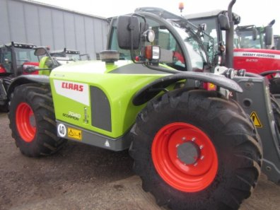 Claas Scorpion 7040 VP