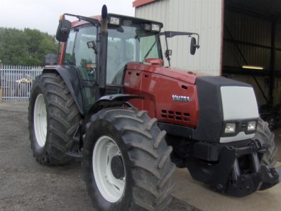 Valtra 8550