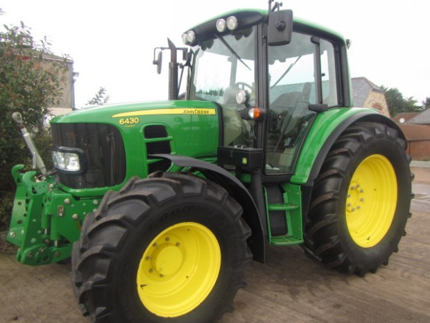 John Deere 6430