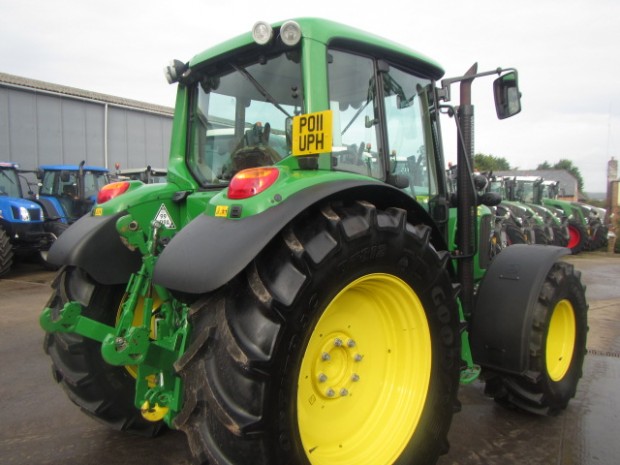 John Deere 6430