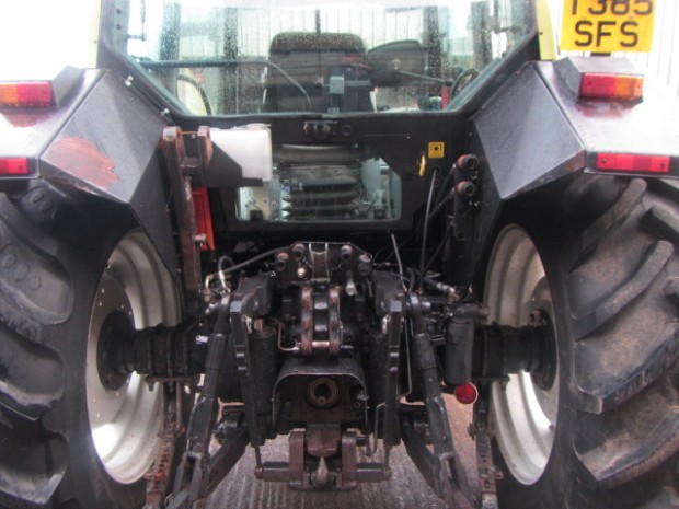 Valtra 8150