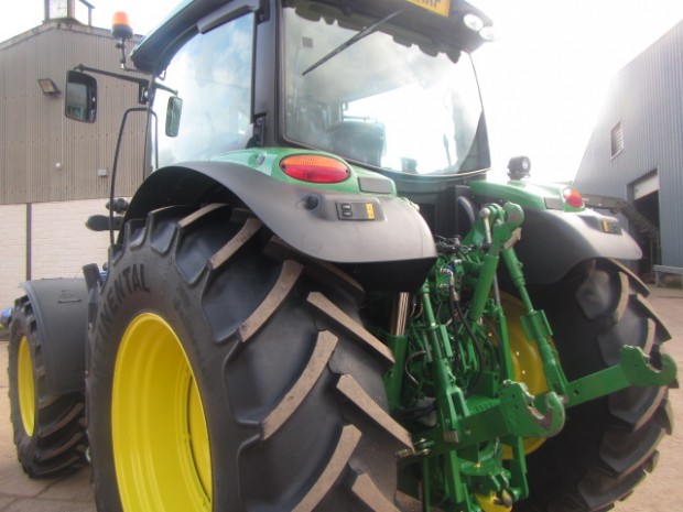 John Deere 6140R