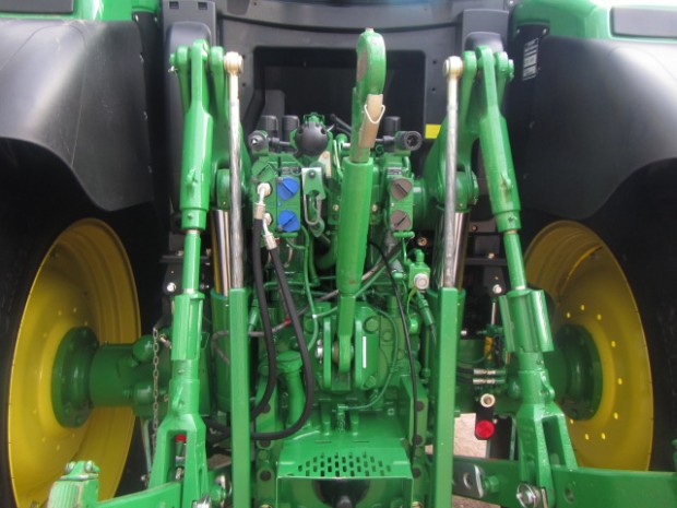 John Deere 6140R