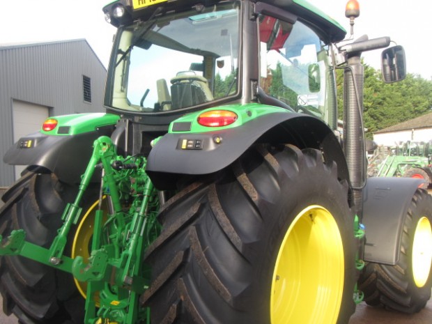John Deere 6150R