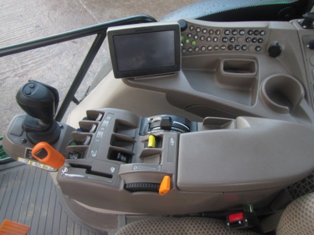 John Deere 6150R