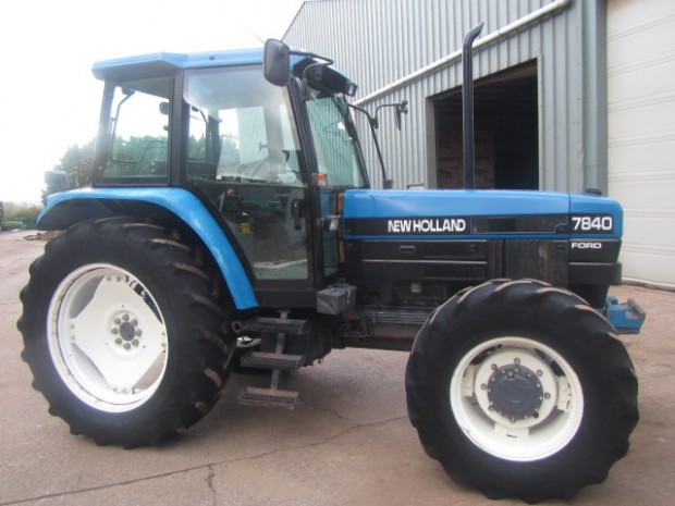 New Holland 7840 SL